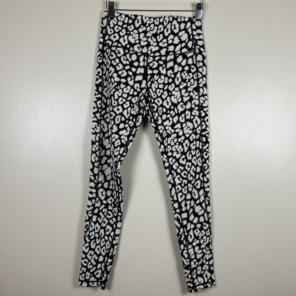 Glyder Women's Medium Leggings Black White Leopard Print Ribbed High Rise